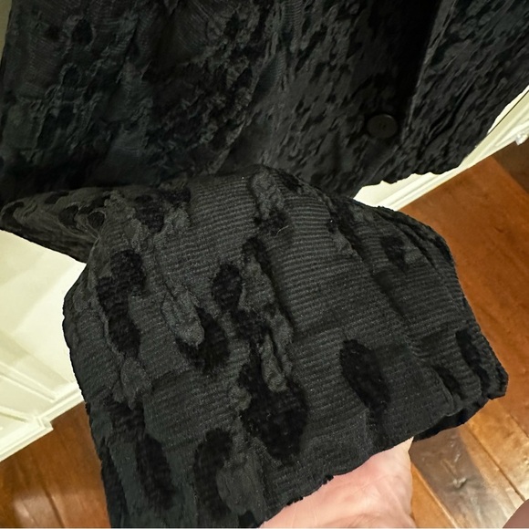 Eileen Fisher Women Black Chenille Water Lily Jacquard Texture Silk Blend Blazer - Picture 7 of 9